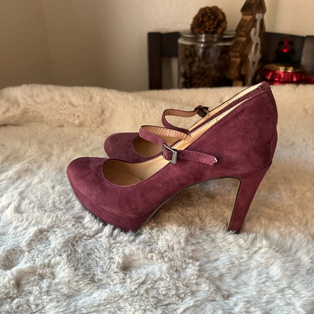 Vince Camuto Women's Burgundy Suede Heels - Picture 8 of 14